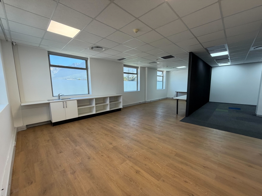 To Let Commercial Property for Rent in Claremont Western Cape